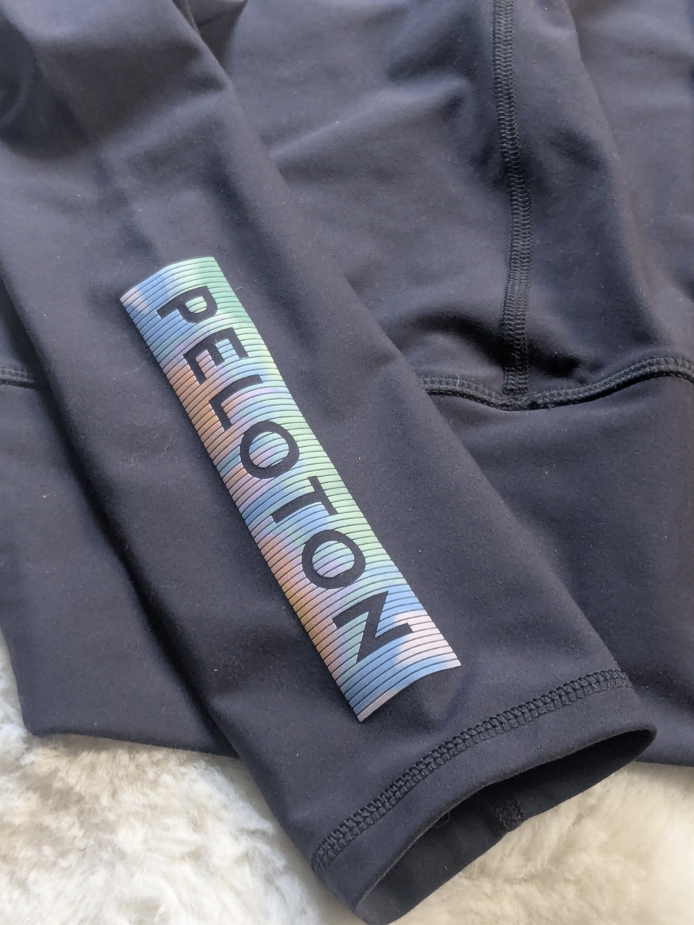 Peloton Black High Rise Cropped Leggings Rainbow Logo Size Small